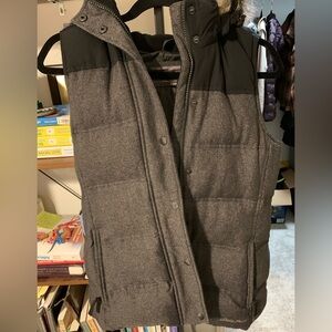 Eddie Bauer Faux fur vest